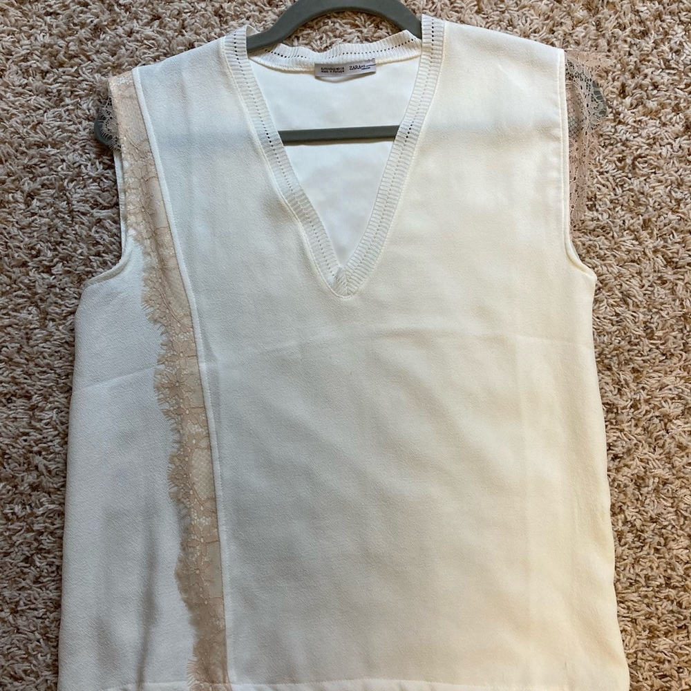 Zara vest top with lace sz S
